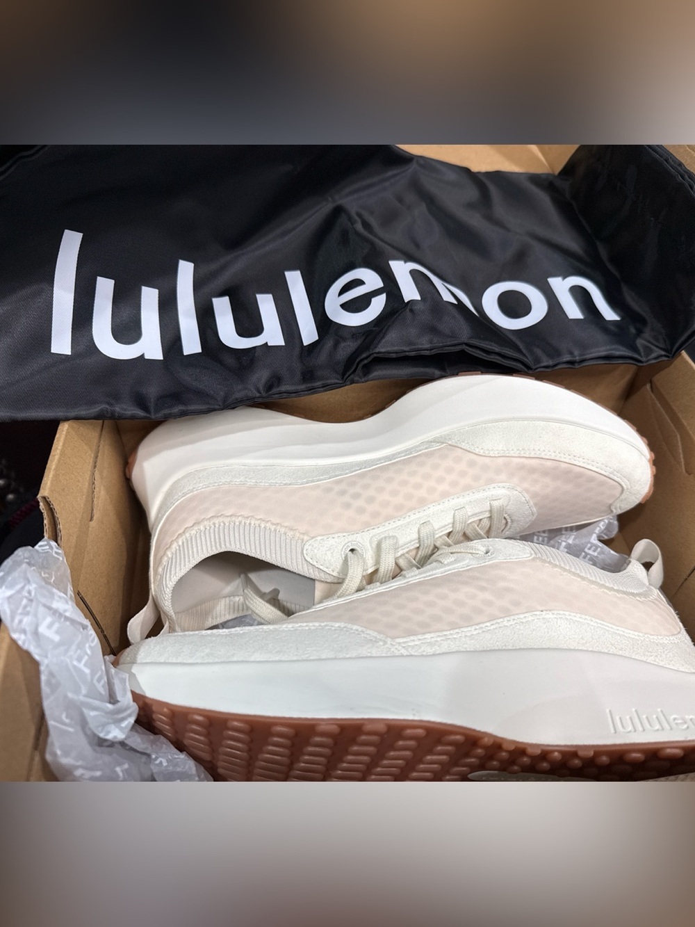 Lululemon CrossCity Sneaker Women’s Size 9 Cream Ivory Walking Shoes EU 41 - Picture 4 of 11